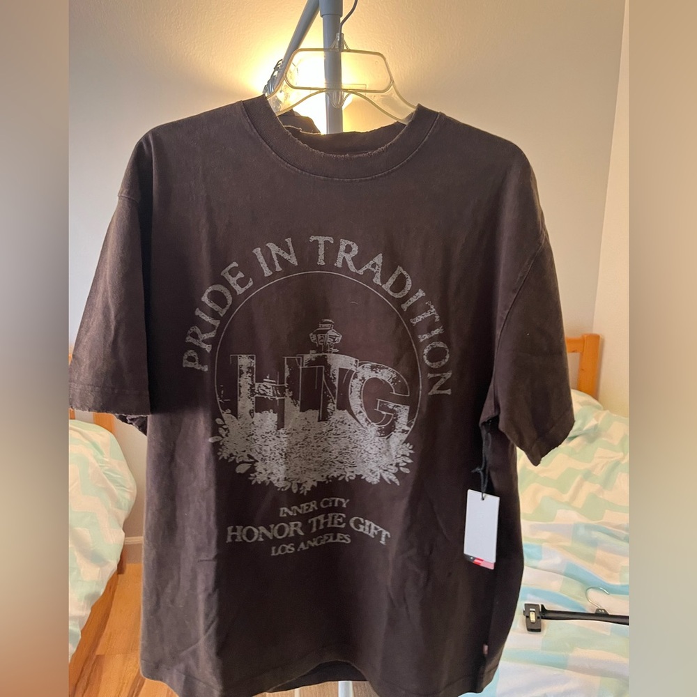 Honor The Gift men’s T-shirt